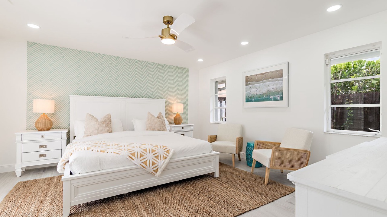 Photo of Bedroom in Parrot Cove