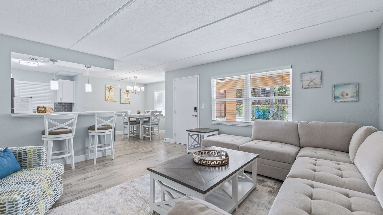 Photo of Livingroom in North Redington Beach