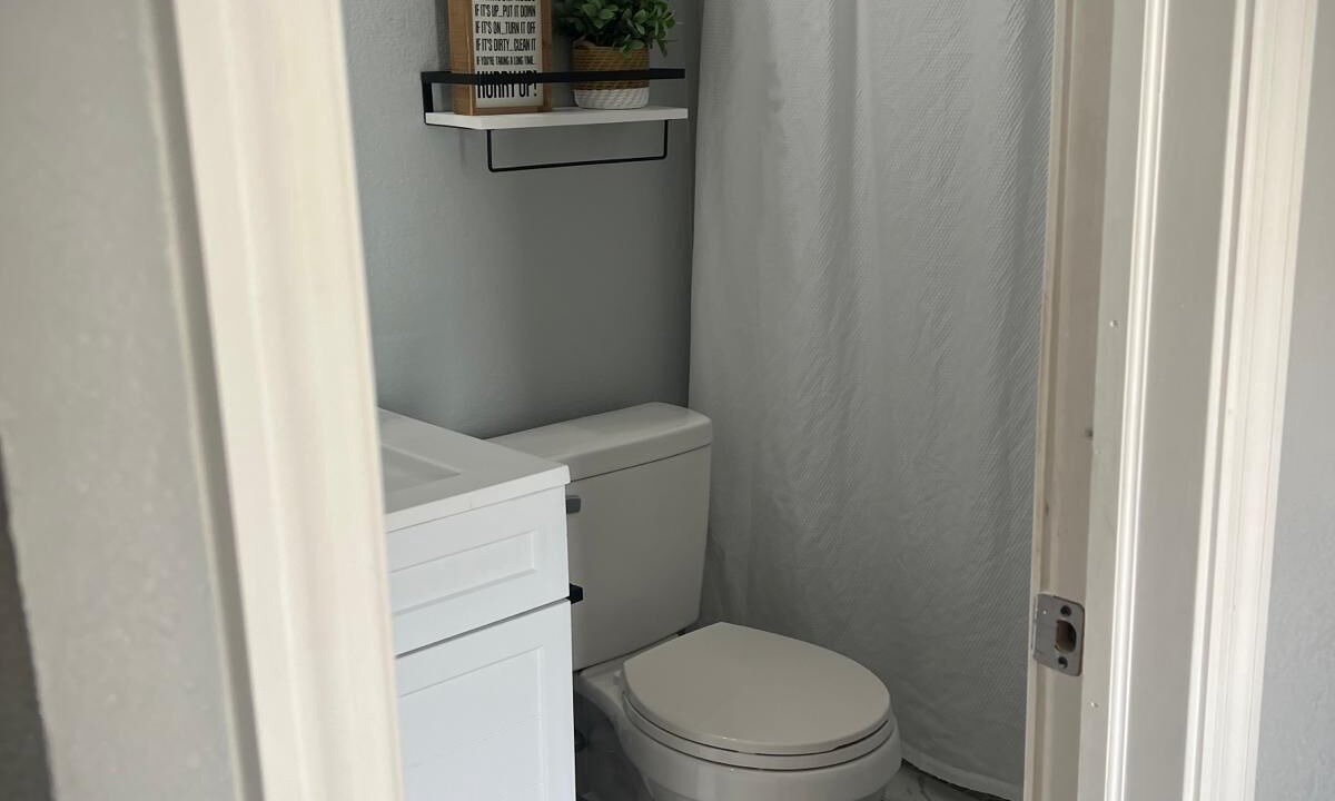Photo of Bathroom in Jacarandas