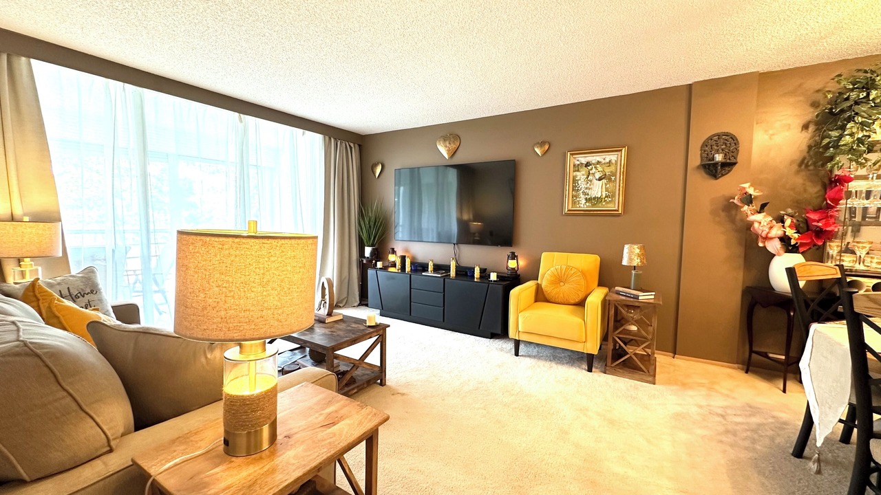 Photo of Livingroom in Lauderdale Lakes