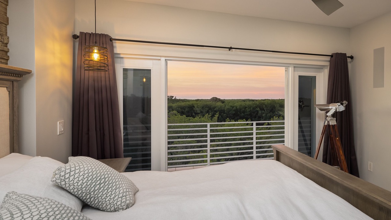 Photo of Bedroom in Winston Waterways