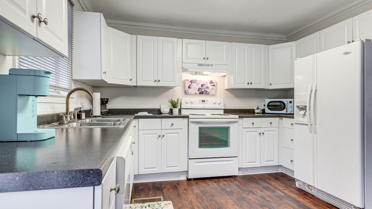 Photo of Kitchen in Chatom
