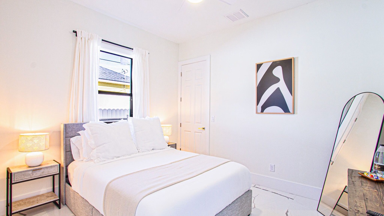 Photo of Bedroom in Diplomat