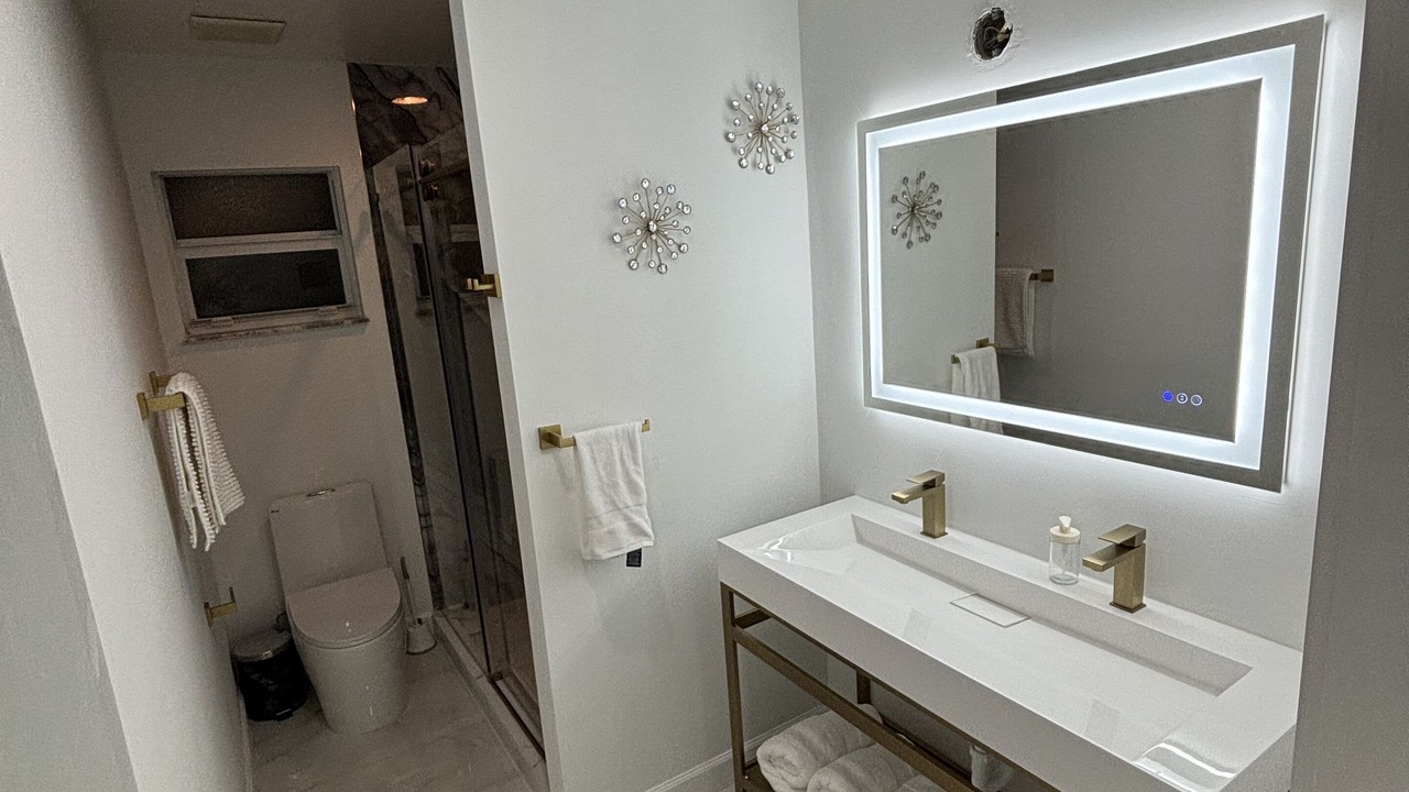 Photo of Bathroom in Gladeview