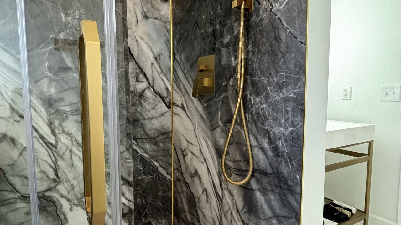 Photo of Bathroom in Gladeview