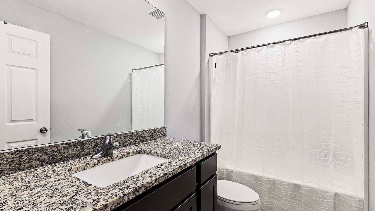 Photo of Bathroom in Jacarandas