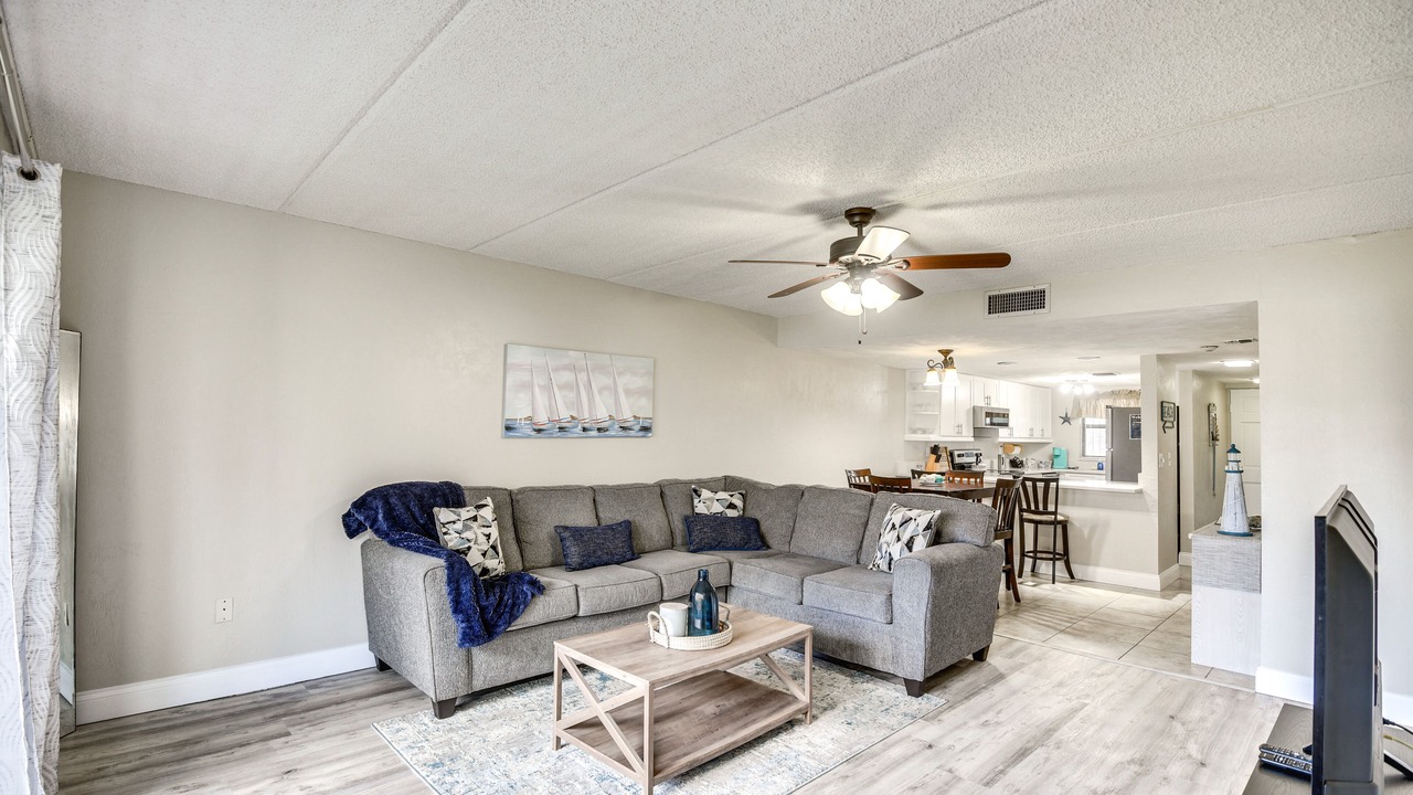Photo of Livingroom in Ocean View Halifax Estates