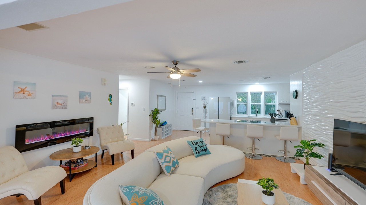 Photo of Livingroom in Alligator Point
