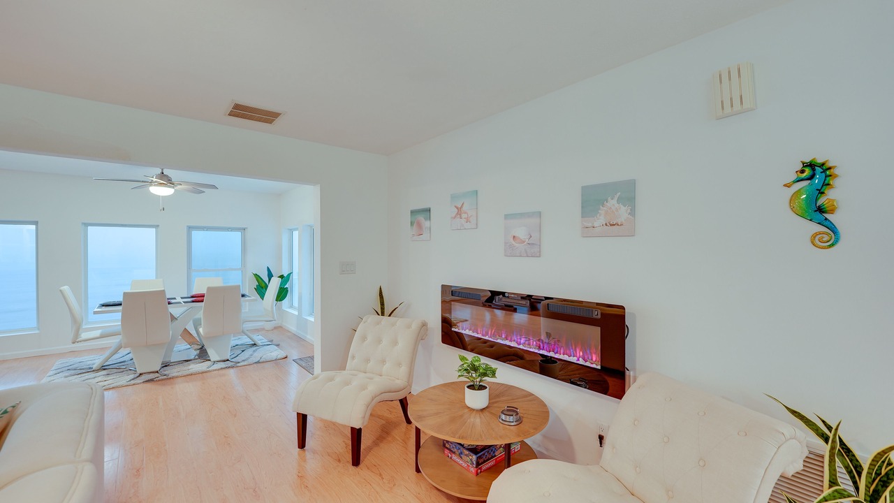 Photo of Livingroom in Alligator Point