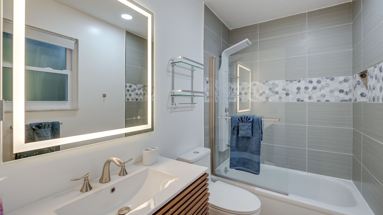 Photo of Bathroom in Alligator Point