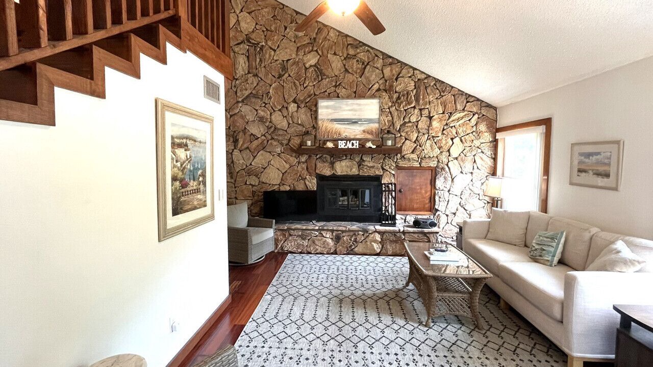 Photo of Livingroom in Milton