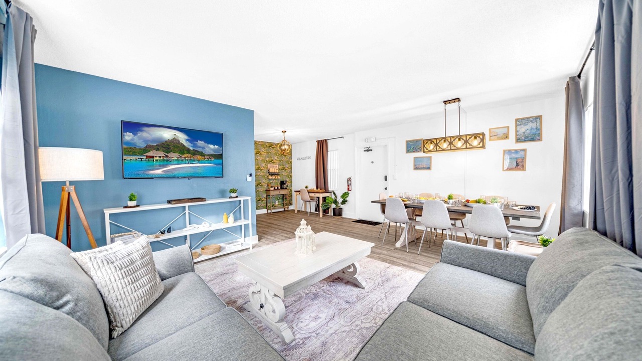 Photo of Livingroom in Survey Creek