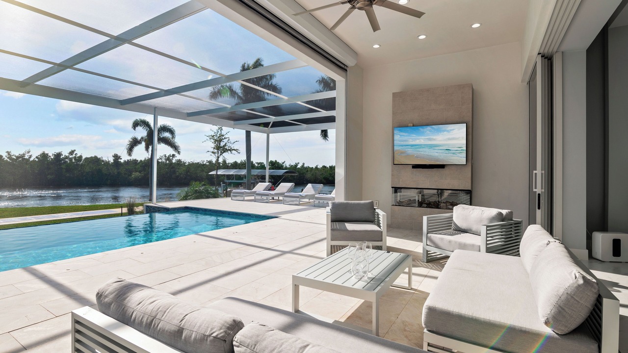 Photo of Outdoor in Peninsula Point