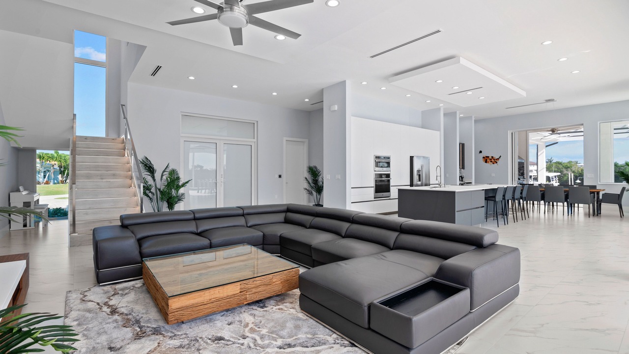 Photo of Livingroom in Peninsula Point