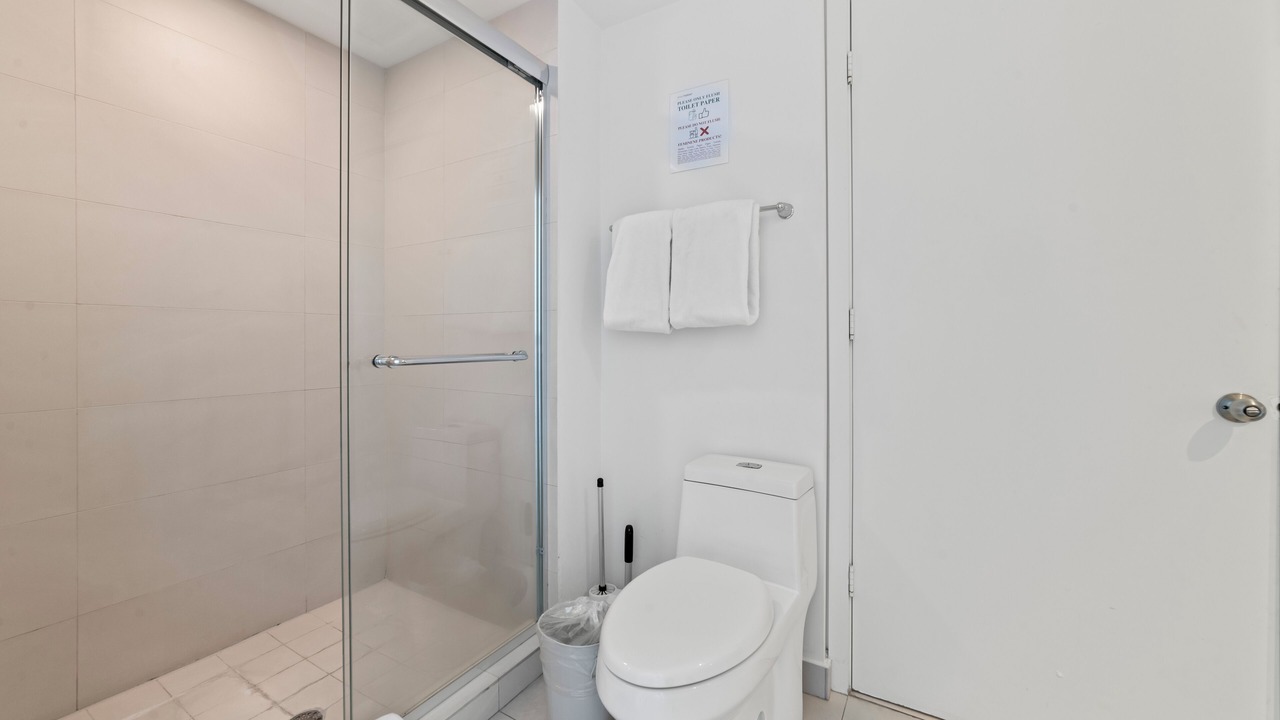 Photo of Bathroom in Hallandale Beach