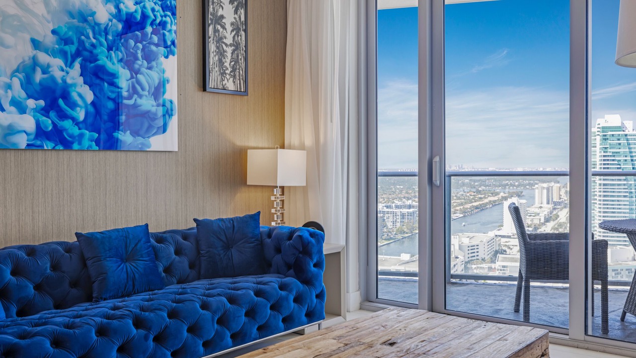 Photo of Livingroom in Hallandale Beach