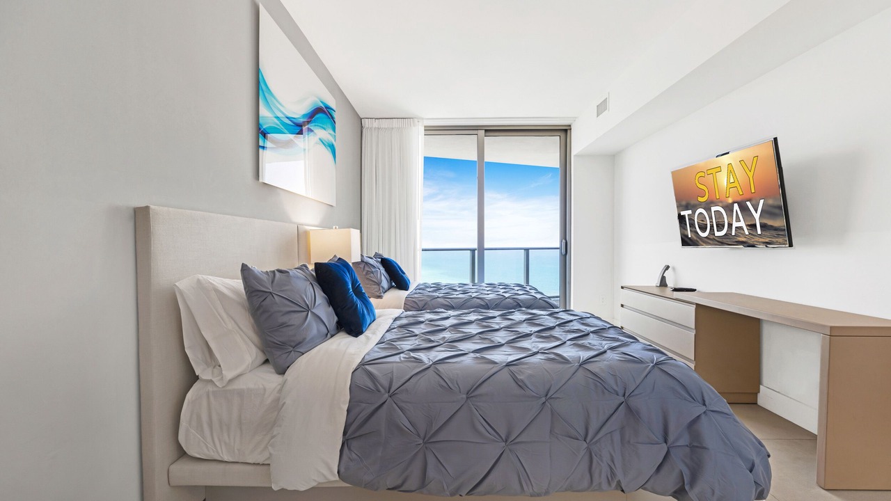 Photo of Bedroom in Hallandale Beach