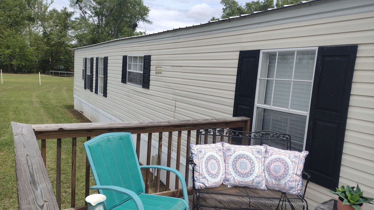 Photo of Patio Balcony in Blountstown