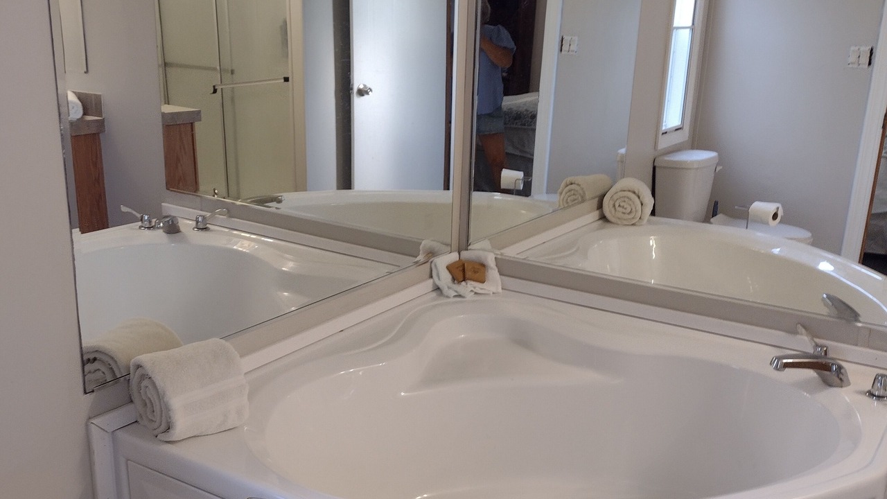 Photo of Bathroom in Blountstown