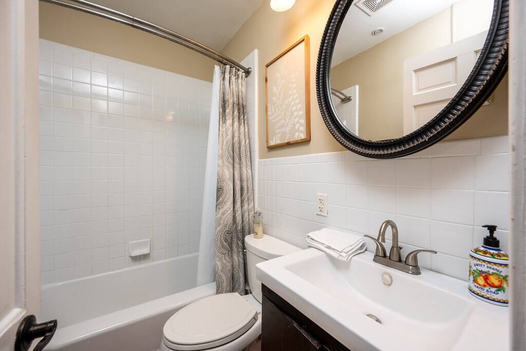 Photo of Bathroom in Joffre