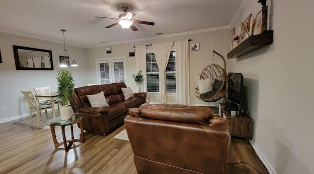 Photo of Livingroom in Pooler