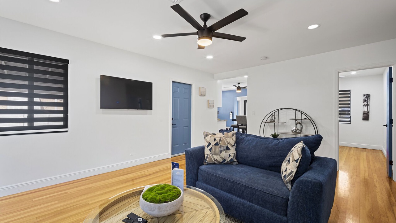 Photo of Livingroom in South New River Isles
