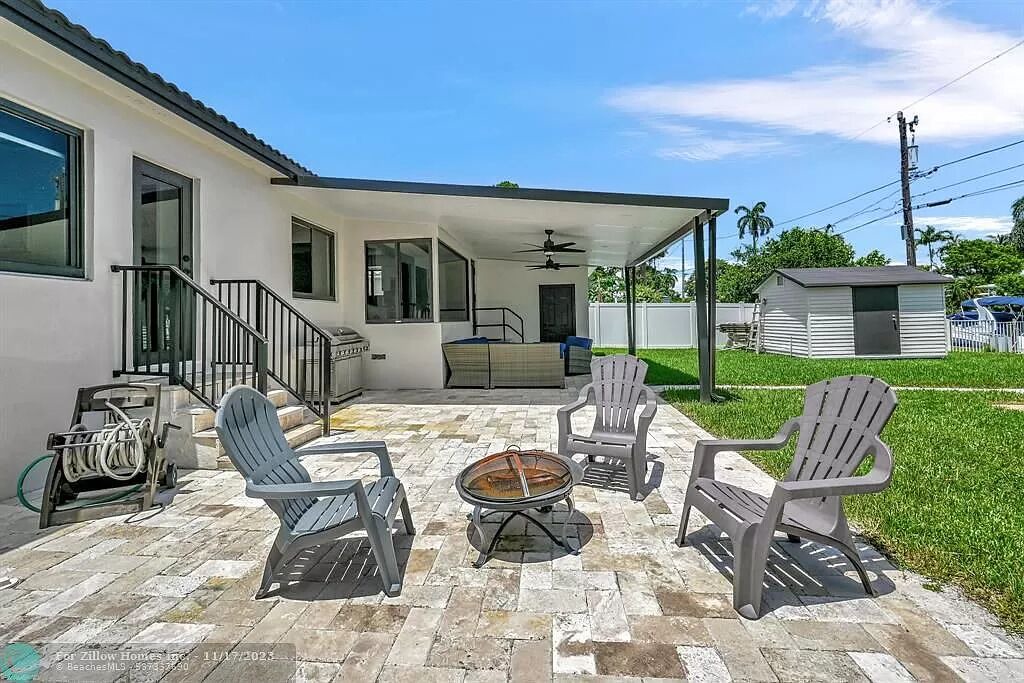 Photo of Patio Balcony in South New River Isles