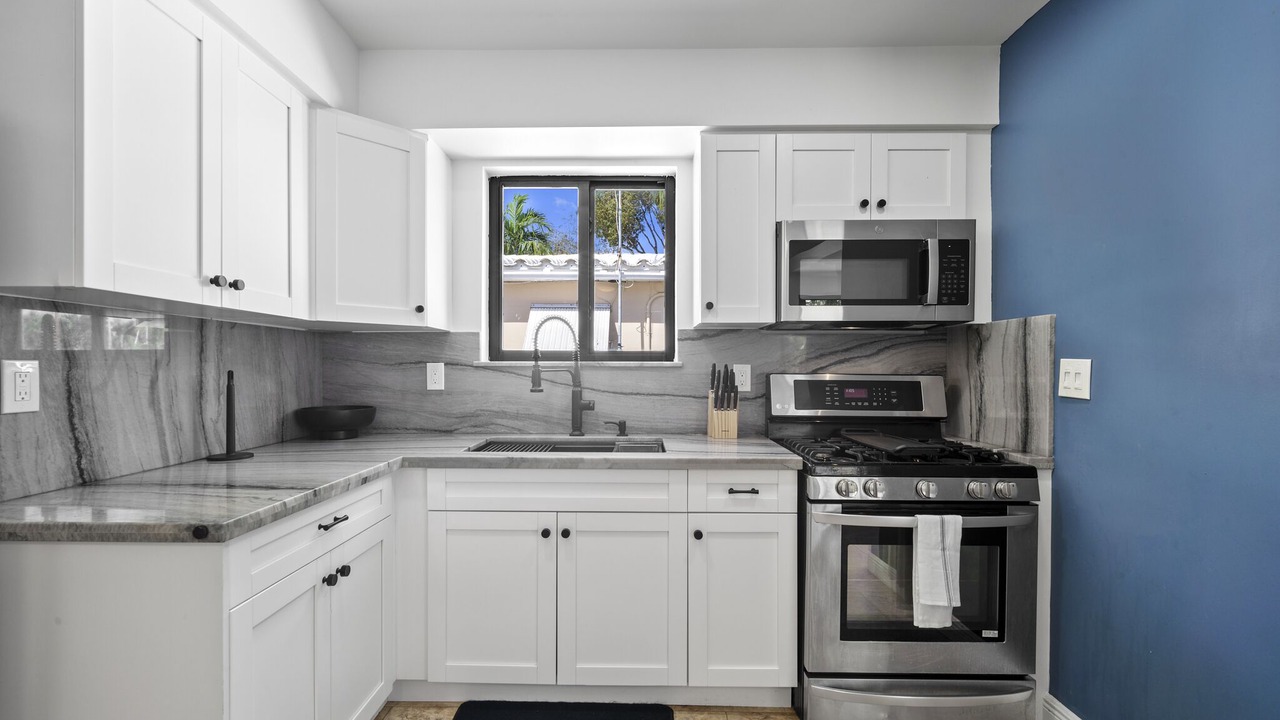 Photo of Kitchen in South New River Isles