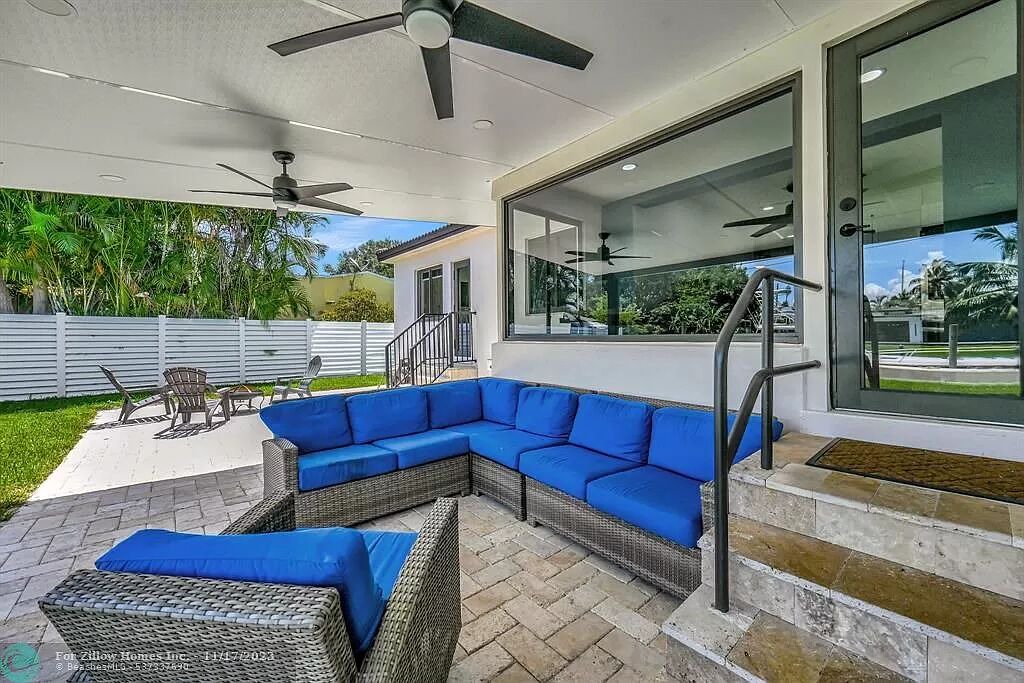 Photo of Patio Balcony in South New River Isles