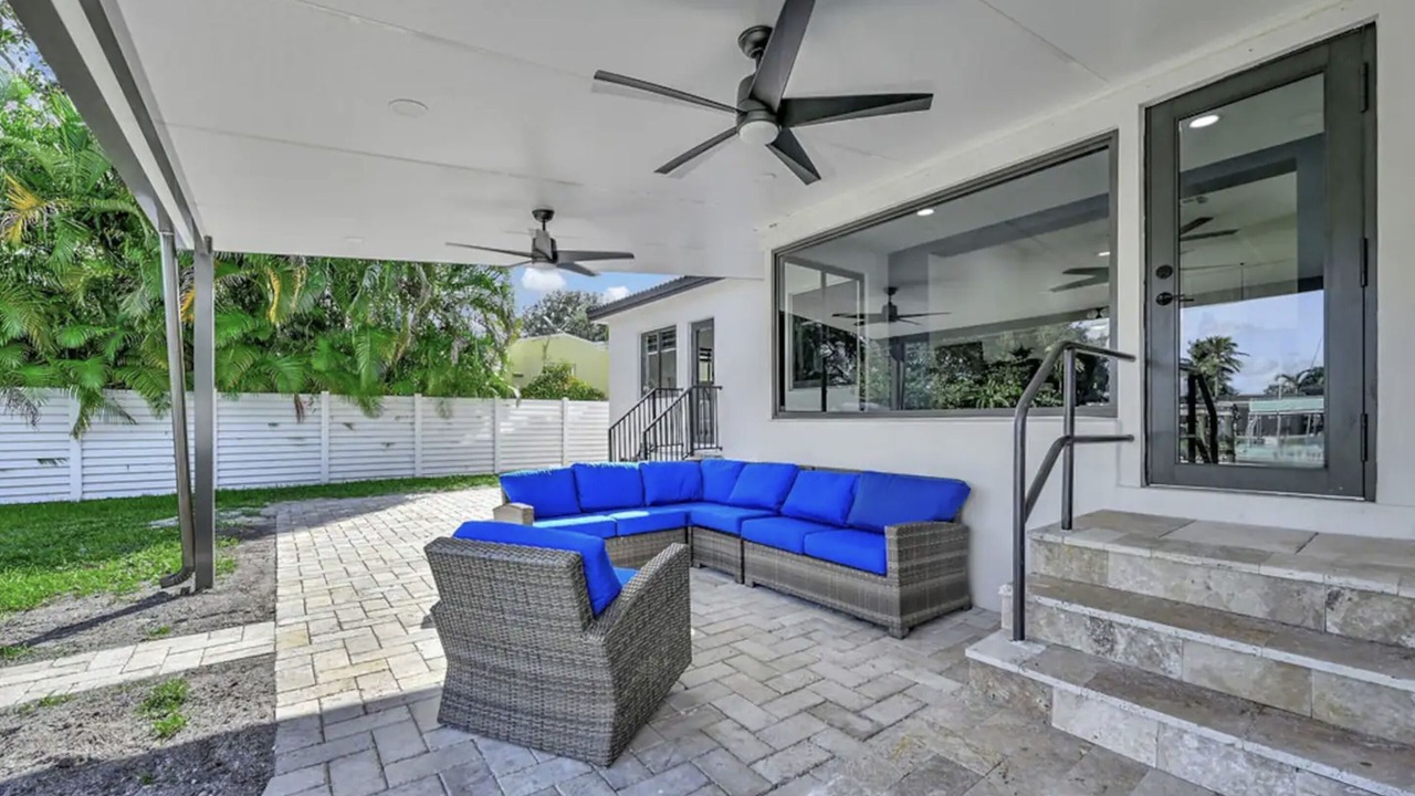 Photo of Patio Balcony in South New River Isles