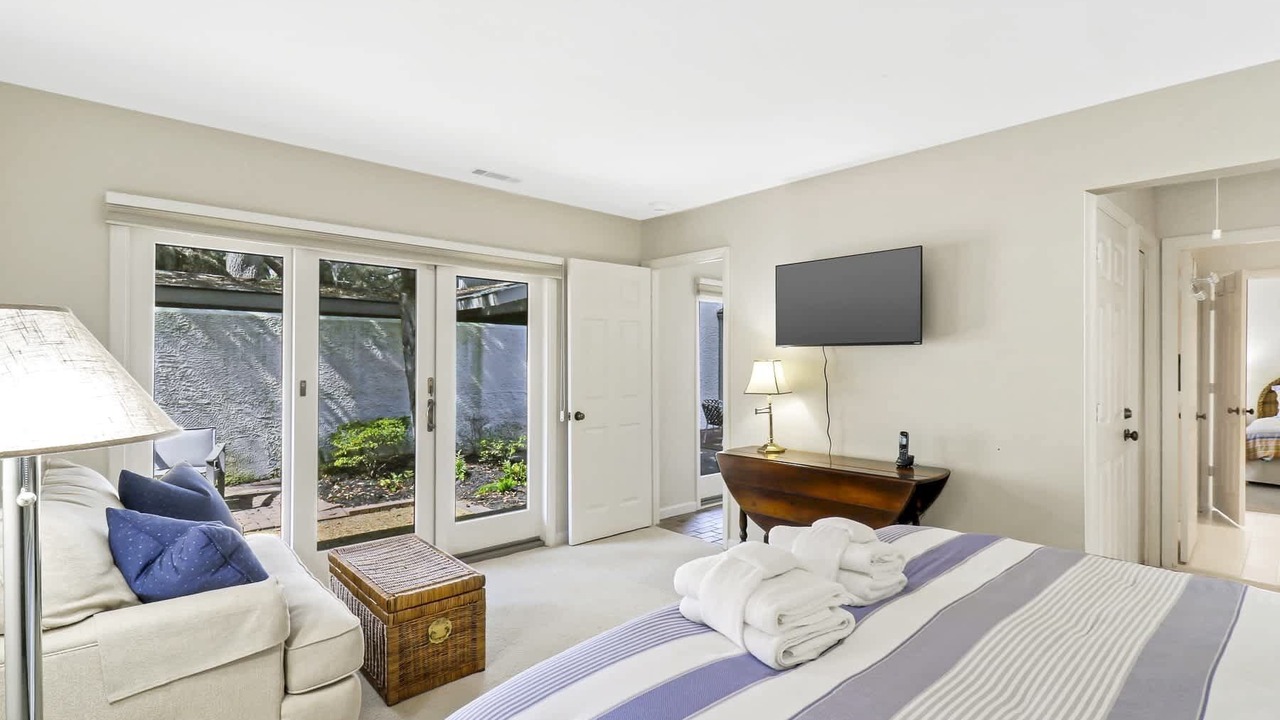 Photo of Bedroom in Oceanside