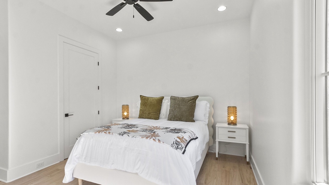 Photo of Bedroom in Northport