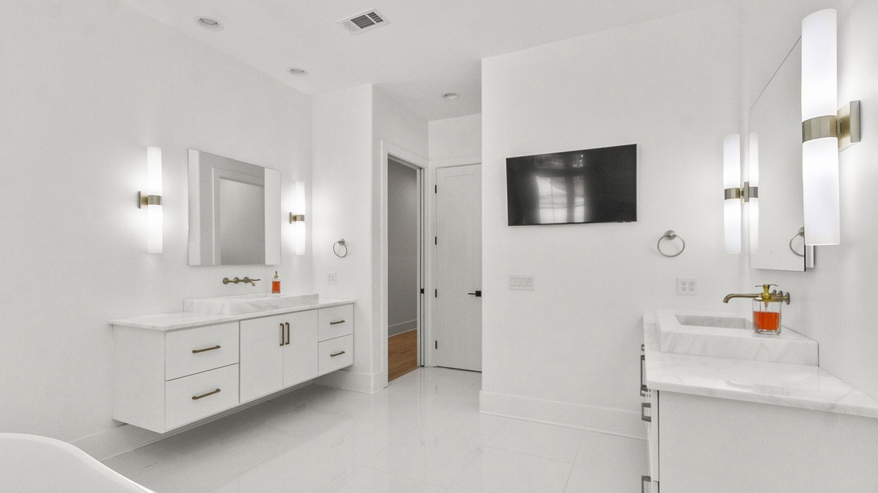 Photo of Bathroom in Northport