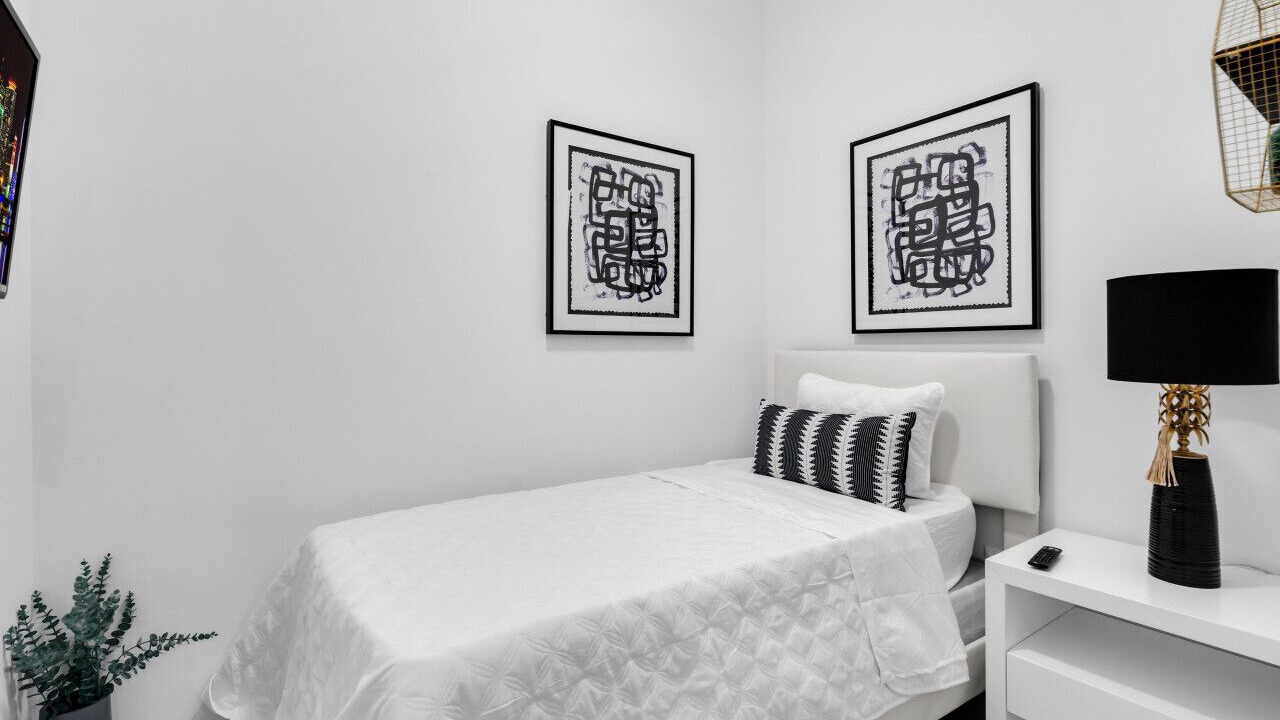 Photo of Bedroom in Overtown