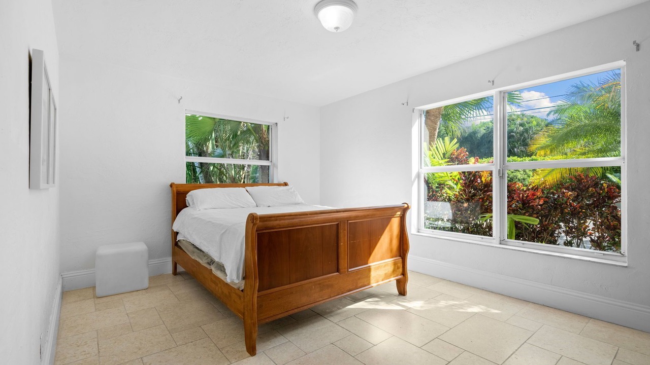 Photo of Bedroom in Southwest Ranches