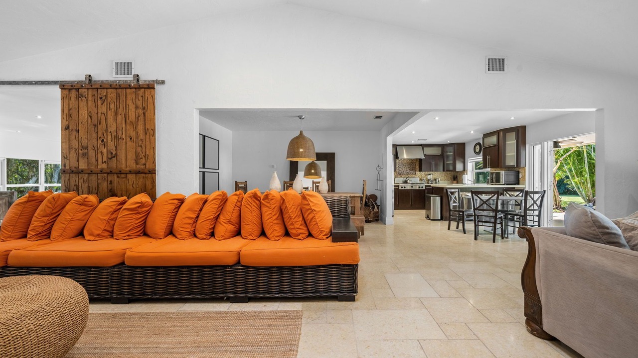 Photo of Livingroom in Southwest Ranches