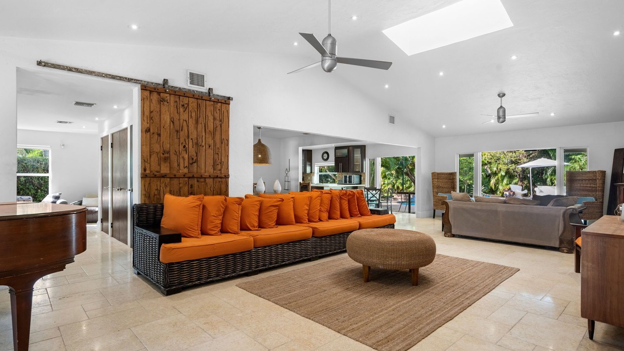 Photo of Livingroom in Southwest Ranches