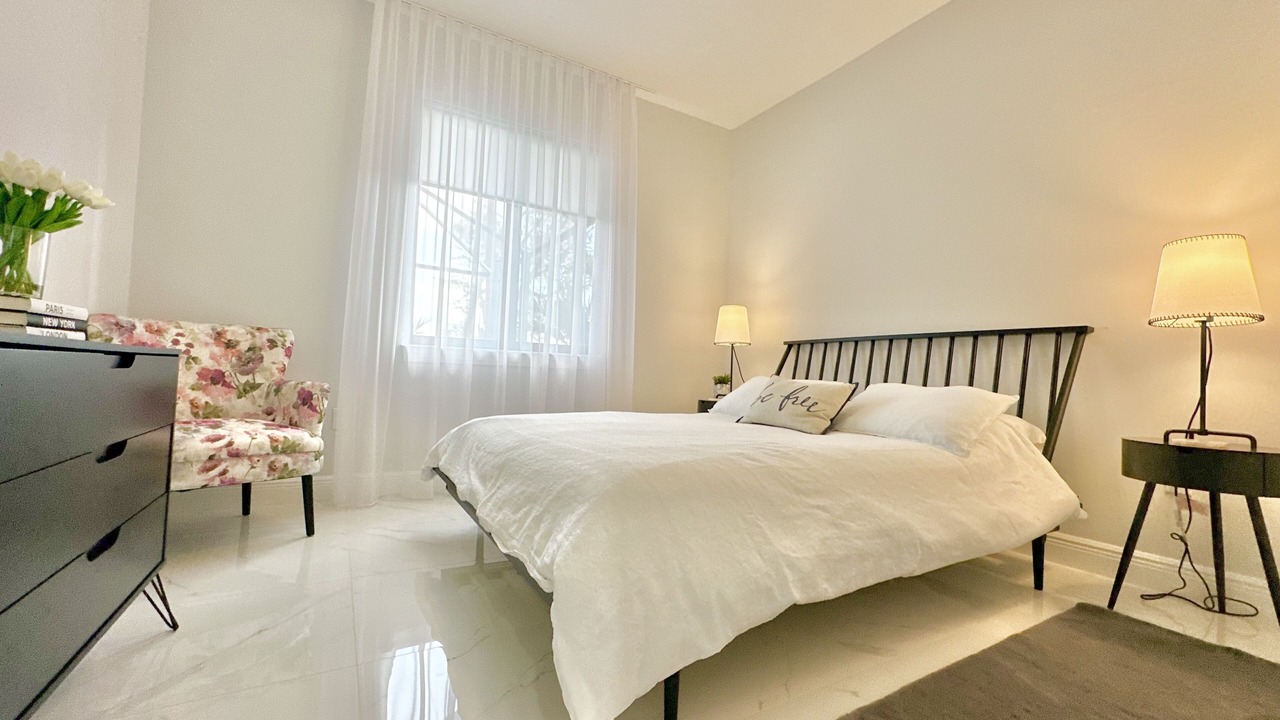 Photo of Bedroom in Golden Gate
