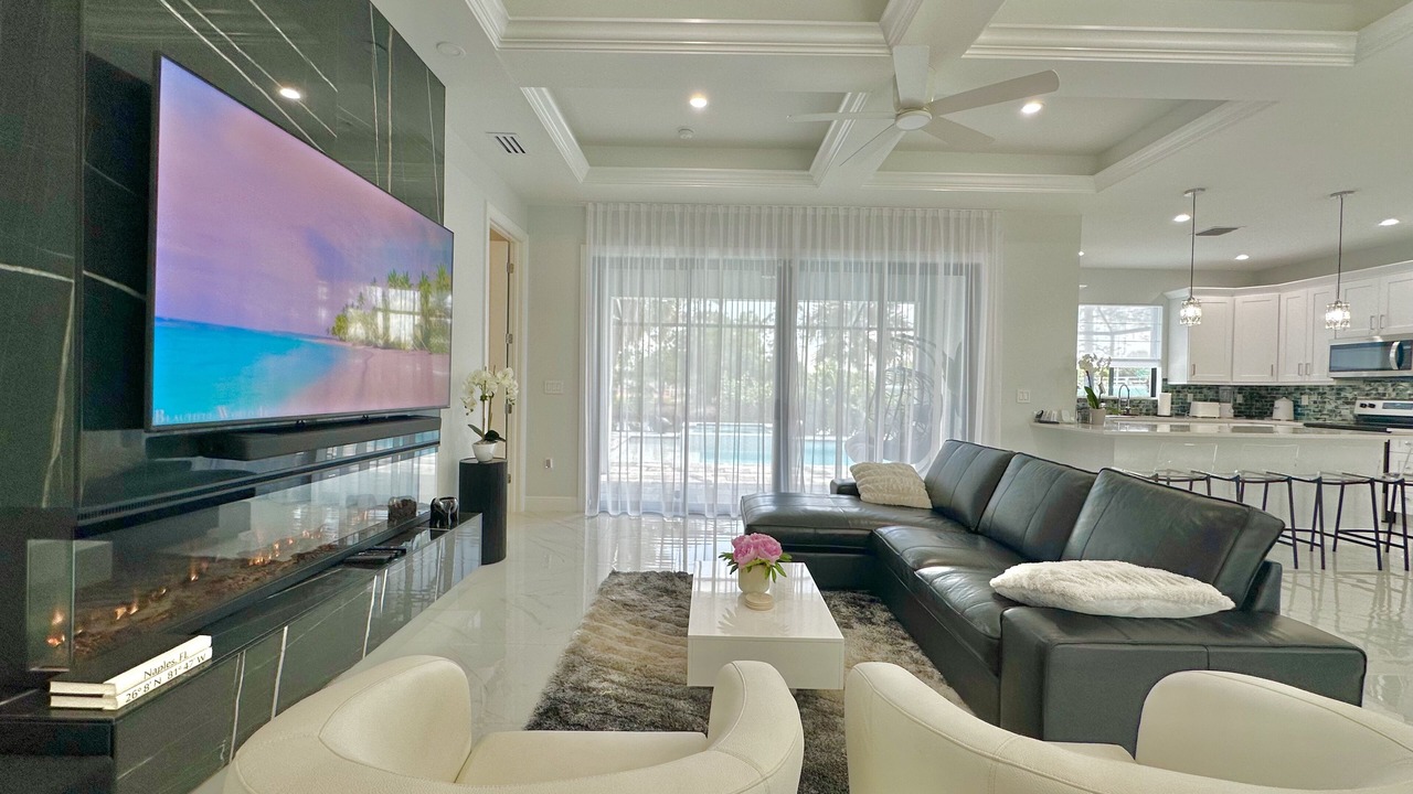 Photo of Livingroom in Golden Gate