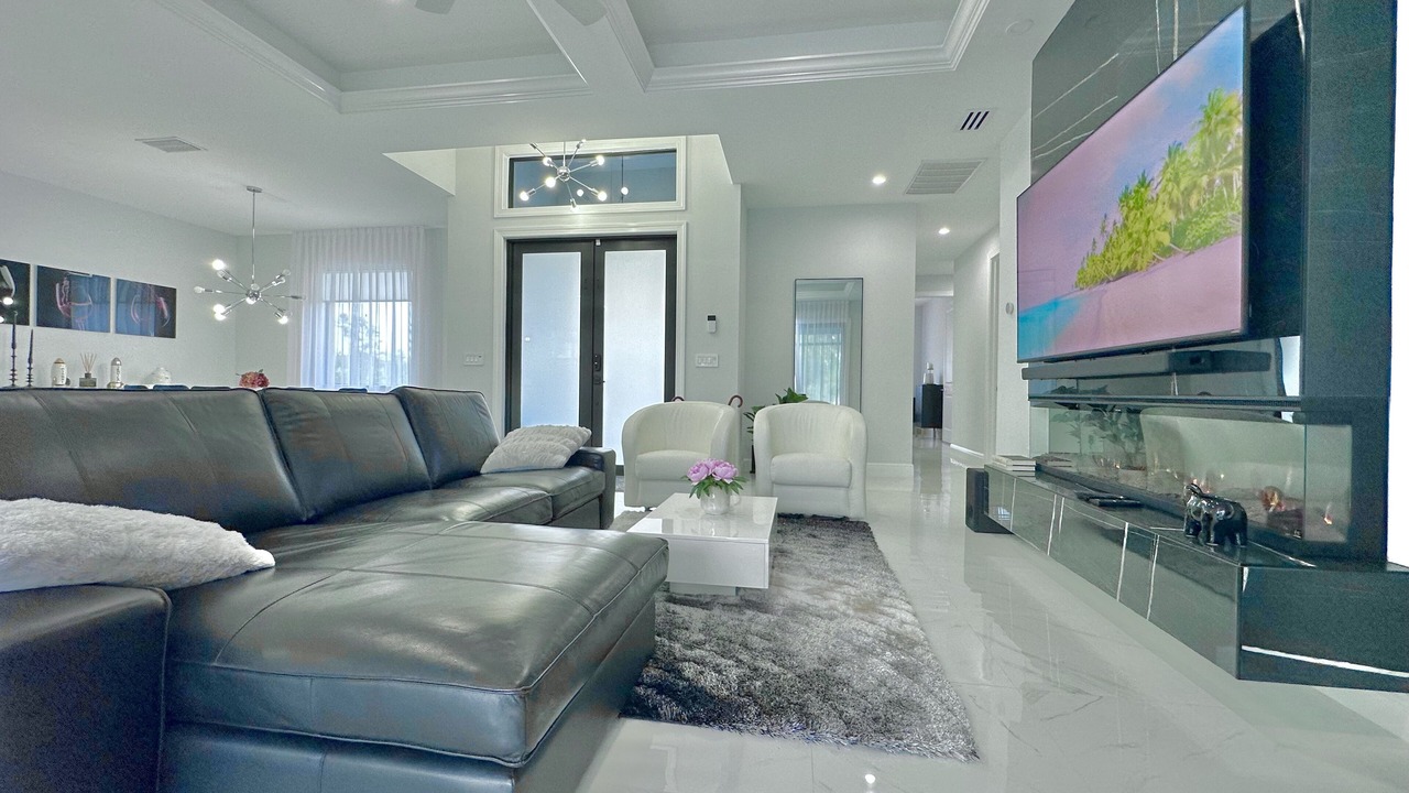 Photo of Livingroom in Golden Gate