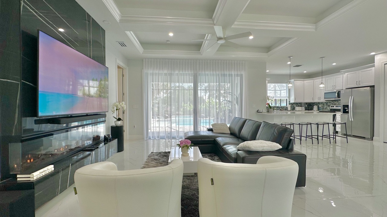 Photo of Livingroom in Golden Gate