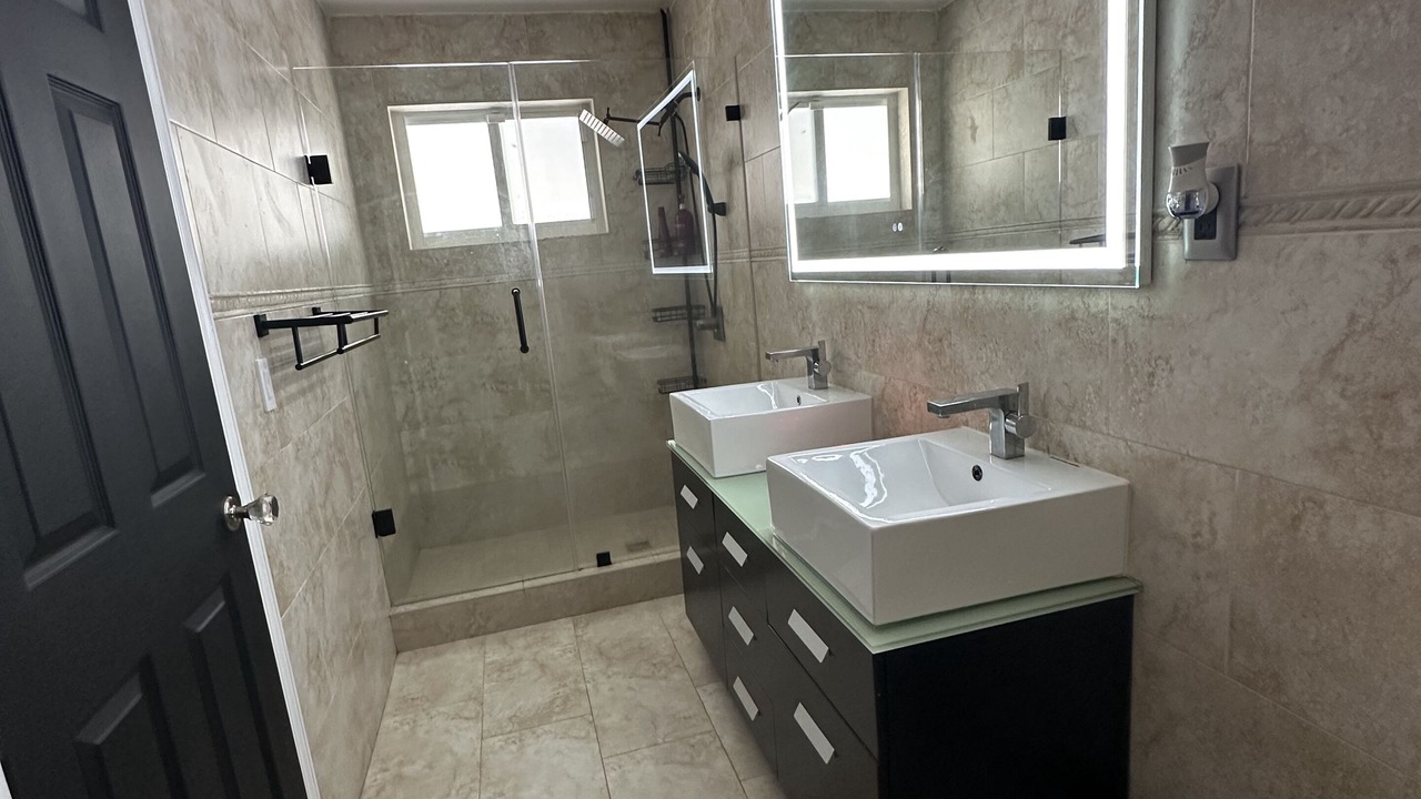 Photo of Bathroom in Miami Gardens