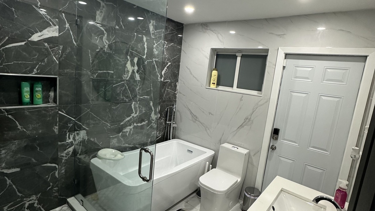 Photo of Bathroom in Miami Gardens