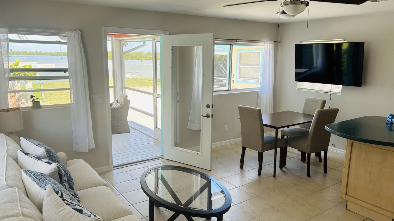 Photo of Livingroom in Naples