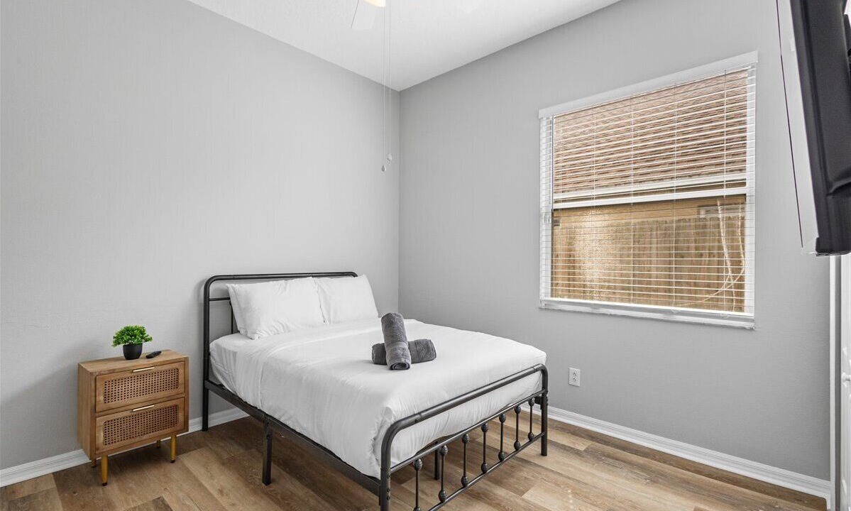 Photo of Bedroom in Meadow Pointe