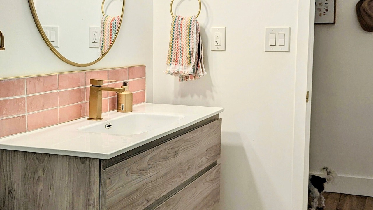 Photo of Bathroom in Sunset