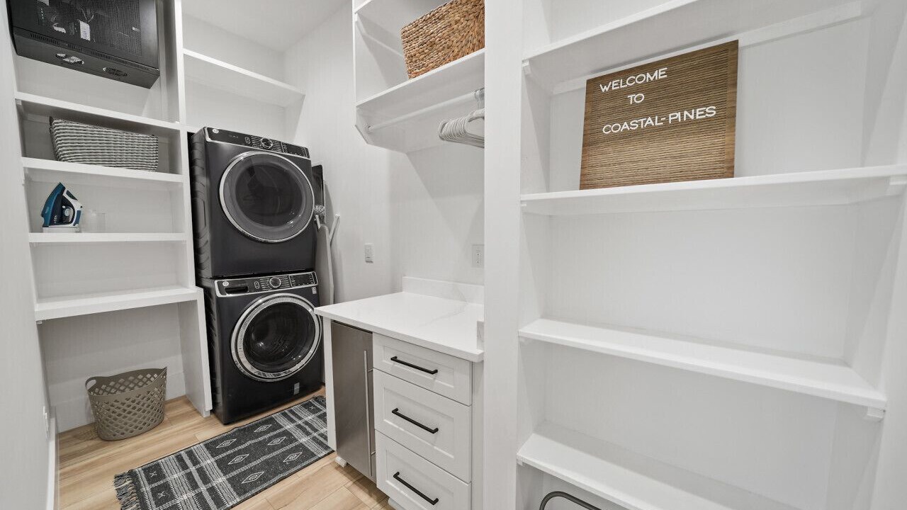 Photo of Bedroom in Lakeside at Blue Mountain Beach