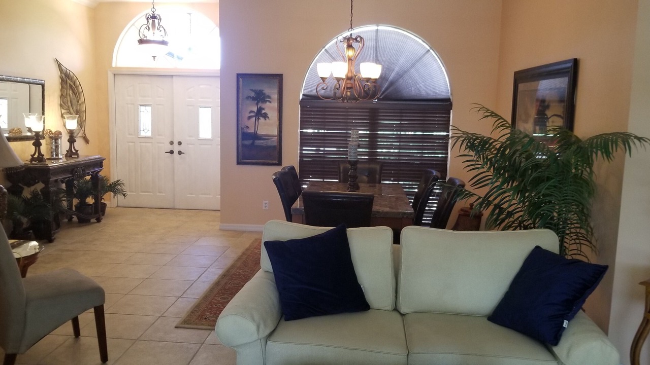 Photo of Livingroom in Caloosahatchee