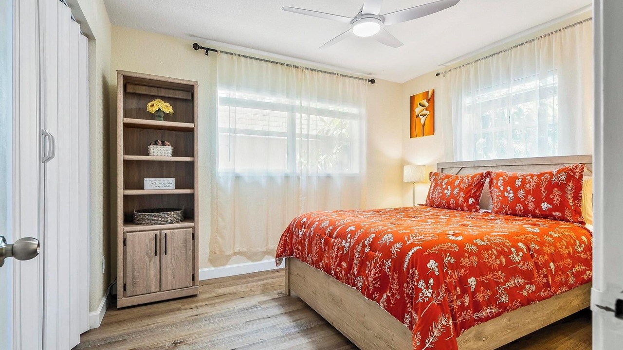 Photo of Bedroom in Fairoaks Manhattan Manor