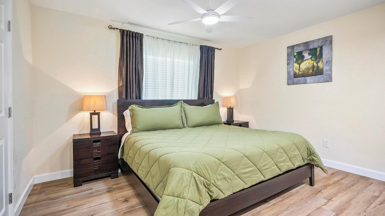 Photo of Bedroom in Fairoaks Manhattan Manor